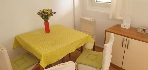 Apartment Nin 5805b - image 6
