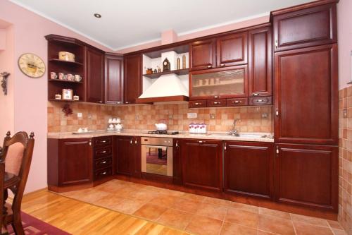 Apartments by the sea Sukosan Zadar - 5905 - image 12