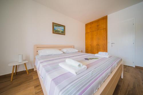 Apartment Lumbarda 4446b - main image