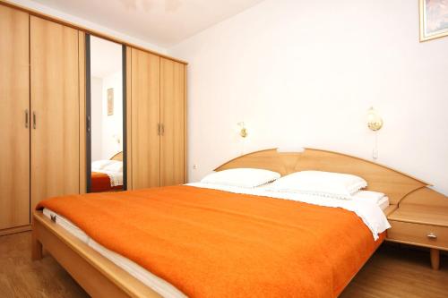 Apartment Vrbovica 4452c - main image