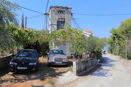Apartments by the sea Arbanija Ciovo - 4320 - image 5