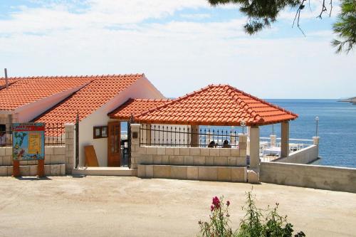  Apartments by the sea Zavalatica, Korcula - 4461 in Zavalatica