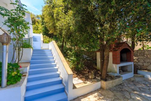 Apartments by the sea Tri Zala Korcula - 4346 - image 4