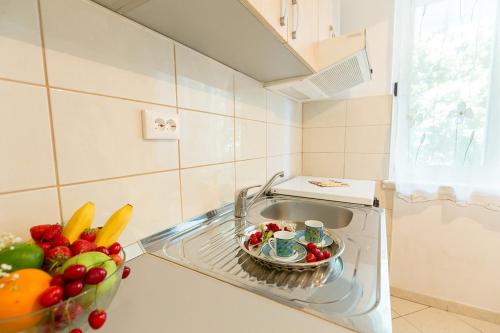Two-Bedroom Apartment with Terrace and Sea View image 10