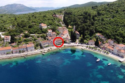  Apartments and rooms by the sea Racisce, Korcula - 4341, Pension in Račišće