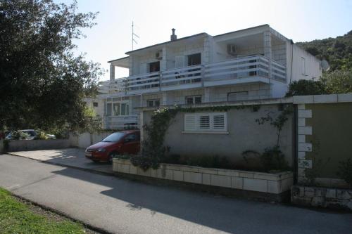  Apartments with a parking space Zrnovska Banja, Korcula - 4426 in Korčula