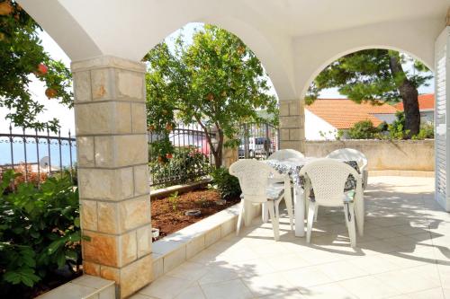 Apartments with parking space Zavalatica Korcula - 4453 - image 5