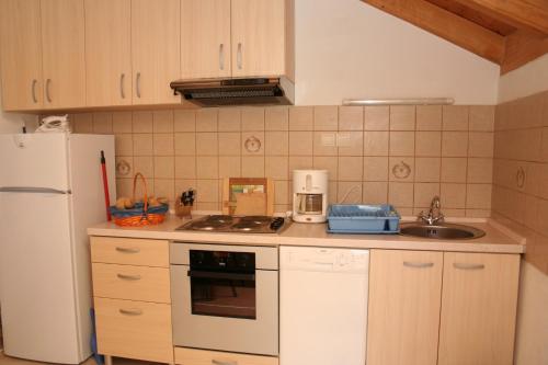Apartment Vrboska 4601c - image 11