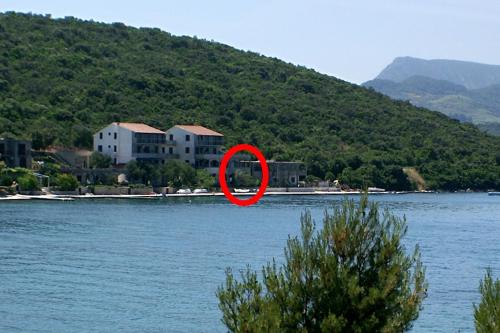  Apartments by the sea Luka Dubrava, Peljesac - 4568, Pension in Janjina