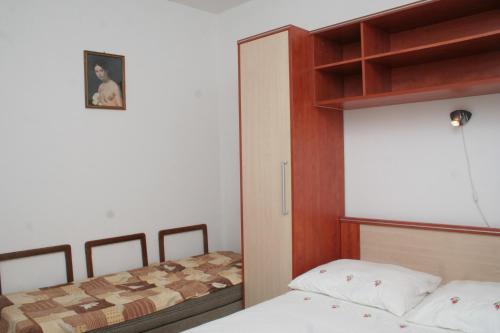 Apartments with a parking space Zrnovska Banja Korcula - 4426 - image 9