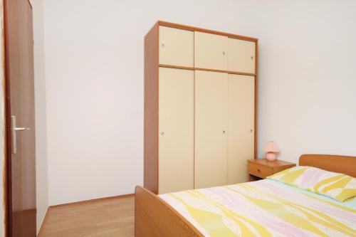 One-Bedroom Apartment with Terrace image 2