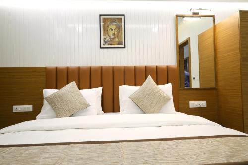 Tulsi Hotel