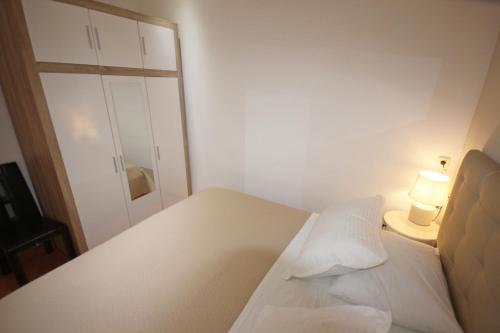 One-Bedroom Apartment with Terrace