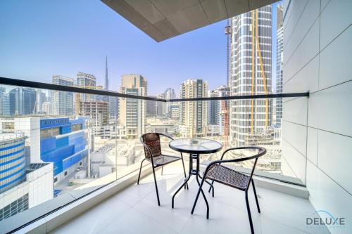 Deal of the Week Stylish 1BR with Partial Burj Views by Deluxe Holiday Homes, Дубай (фото 5)