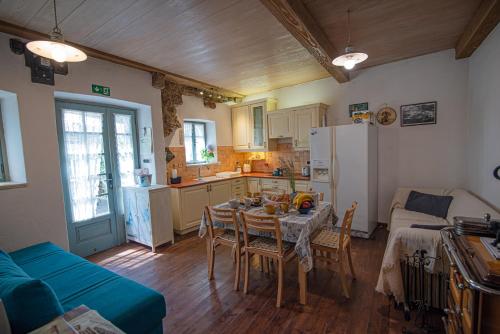 Spod Korit - Brgudac, Opatija with hot tub and free parking in Lanišće