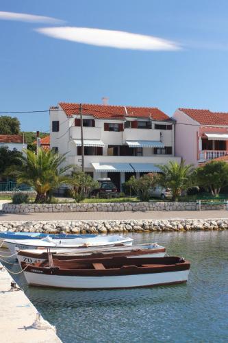 Apartments by the sea Bibinje, Zadar - 5759