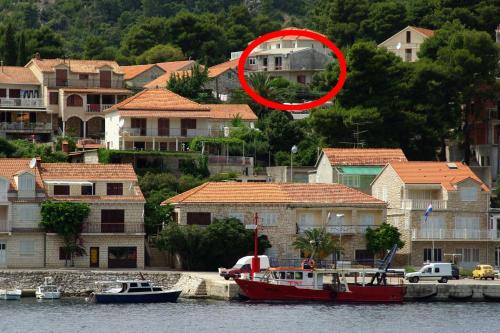  Apartments by the sea Brna, Korcula - 4333, Pension in Brna