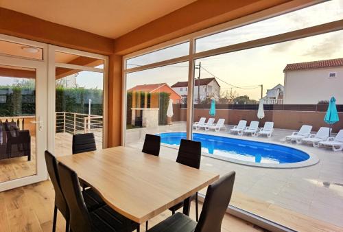 Family friendly house with a swimming pool Bibinje Zadar - 5778 - image 13