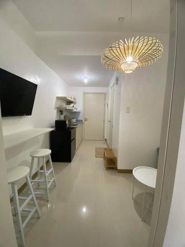 1BR unit in South Residence Las Pinas with Wifi & Netflix Manila