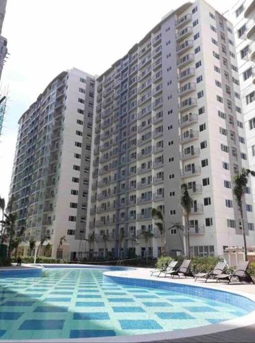 1br Unit In South Residence Las Pinas With Wifi & Netflix - Bacoor