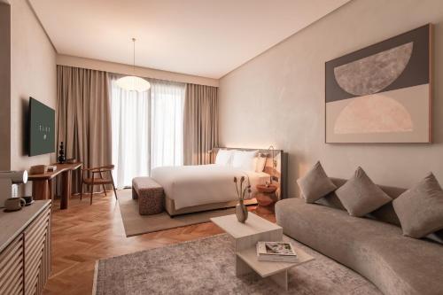 room detail thumbnail 1