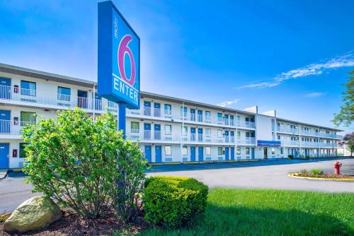 Motel 6-Warren, MI - Detroit East