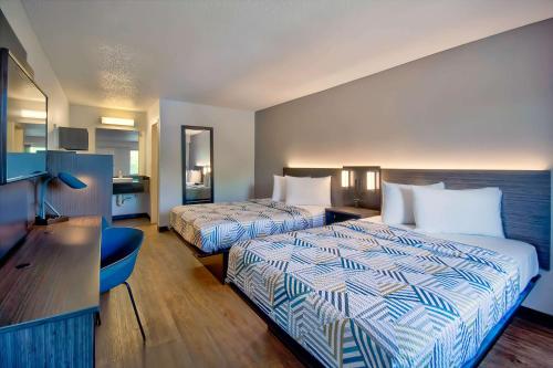 Quad room