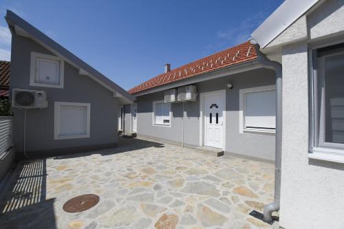 . Relax Apartmani Kladovo