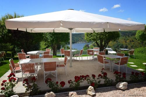 Balkons/terase, Logis Hotel Beau Site in Ruynes-en-Margeride