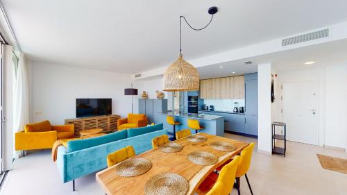 Fasiliti, Stupa Hills VI - Luxury Duplex Penthouse in La Capellania