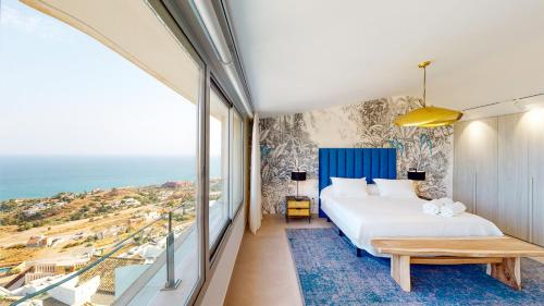 Stupa Hills VI - Luxury Duplex Penthouse in La Capellania