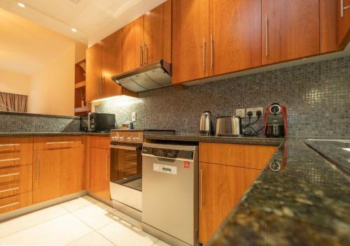 Hometown Apartments - Cosy 1 Br Apartment with Brand New Furniture in DIFC, Dubaj (fotografie 7)