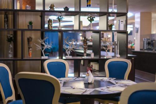 Malak Regency Hotel - image 10