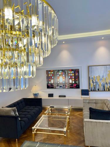 MONDRIAN Luxury Suites UNESCO Old Town - image 3