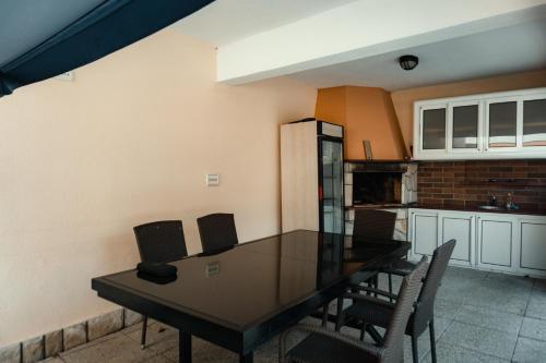 設施, Holiday Home Rozic - Villa with private seasonal heated pool in 波德維勒茨