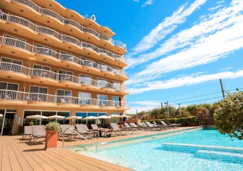 KAKTUS Hotel Volga - Adults Recommended - Calella