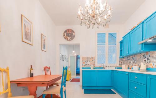 Blue Waves Apartment with Maltese Balcony, Valletta (zdjęcie 2)