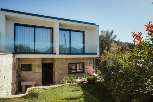 Casa da Vila - Pool & Hot Tub with Mountain View in Gerês, Terras de Bouro (foto 3)
