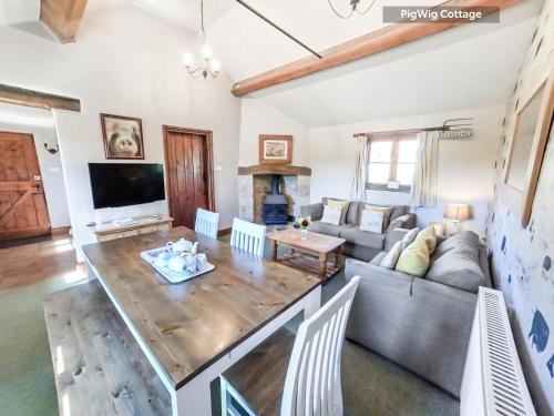 Beeches Farmhouse Rooms & Cottages - main image