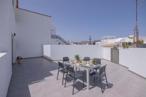 Apartment Urban 3 Beachfront Corralejo By Holidays Home