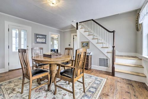 Charming Farmhouse with Pool and Fishing Pond! in Bolton, USA