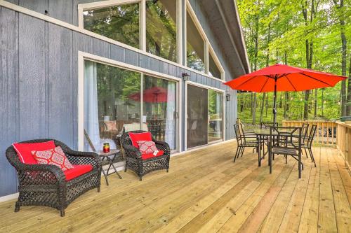 Pet-Friendly Stanwood Sanctuary with Fire Pit! in Stanwood, USA