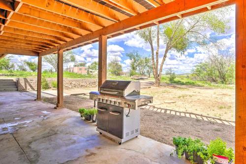 Pet-Friendly Chino Valley Cabin with Game Room! - Chino Valley