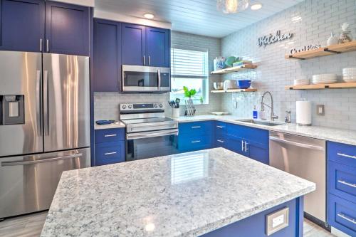 Immaculate Long Beach Apt with Gorgeous Kitchen