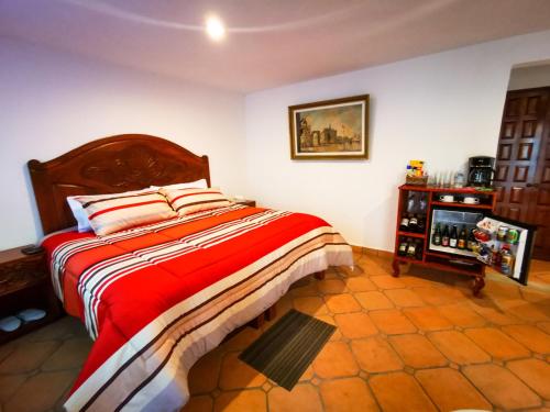 Double Room with Garden View image 10