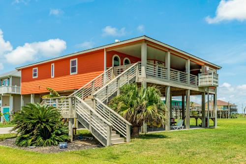 Family Ties in Crystal Beach, USA