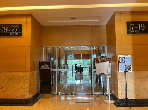Two Bedrooms, Two Bathrooms, Fully Furnished, Executive Apartment, Jakarta (photo 5)