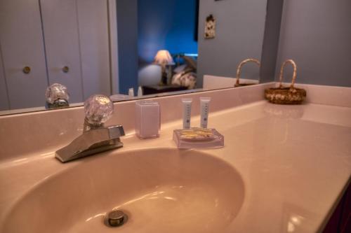 Gatlinburg Chateau Condo 301 - image 12