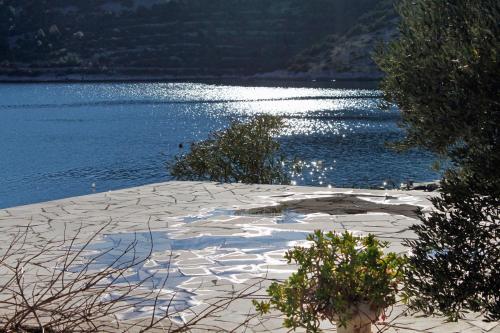 Apartments by the sea Vinisce Trogir - 5981 - image 12