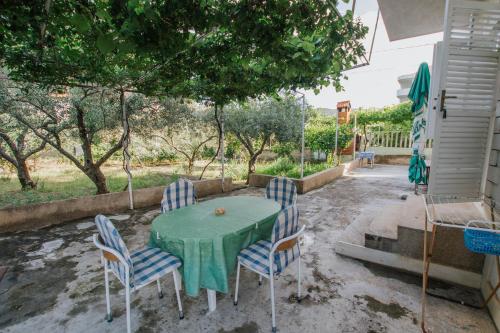 Apartments by the sea Marina Trogir - 5968 - image 8